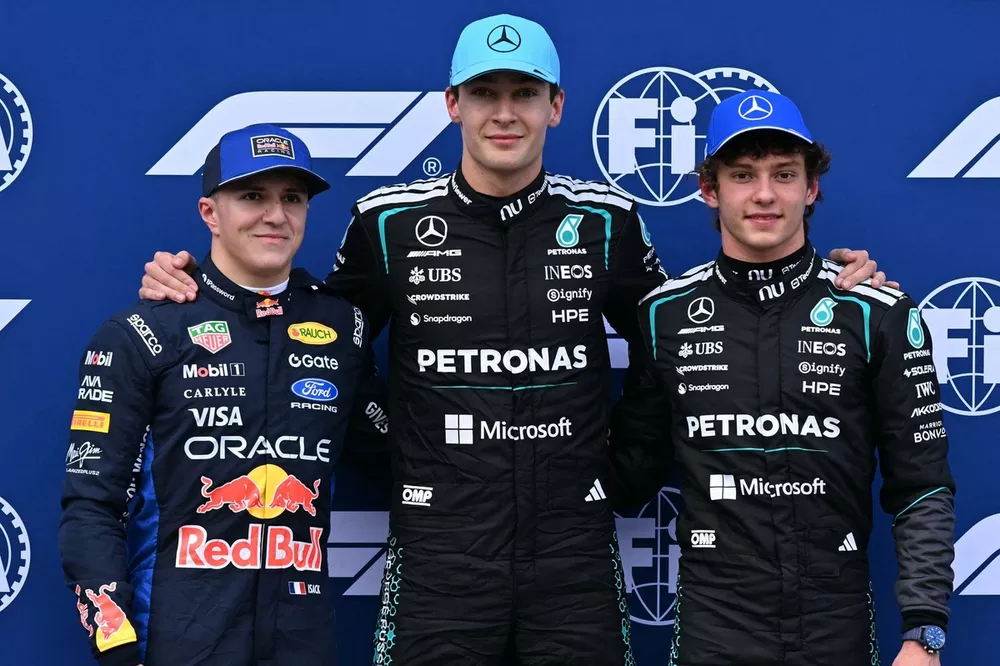 George Russell, Mercedes, Isack Hadjar, Red Bull Racing