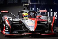 Rowland najszybszy, kraksa Ma