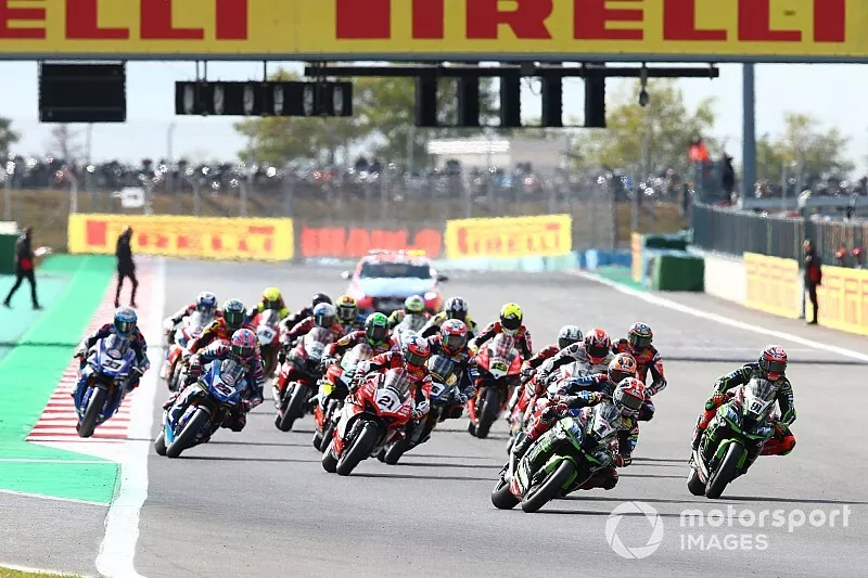 Jonathan Rea, Kawasaki Racing Team, en t&ecirc;te au d&eacute;part