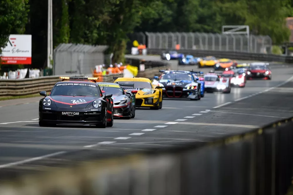 Safety car on track
