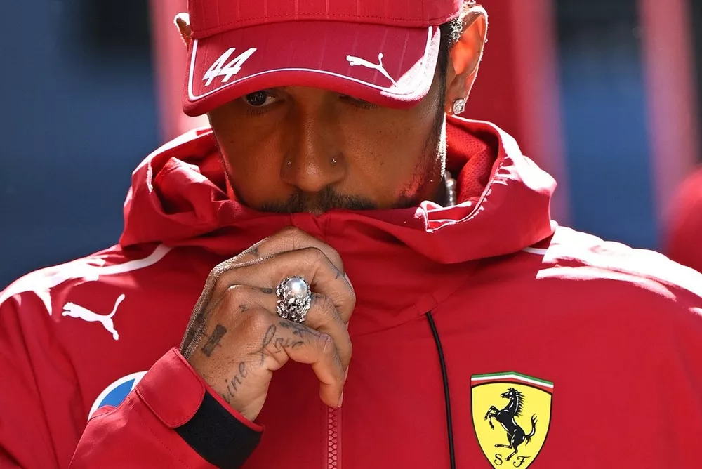 Lewis Hamilton calling himself 'useless' is "nonsense" &ndash; George Russell