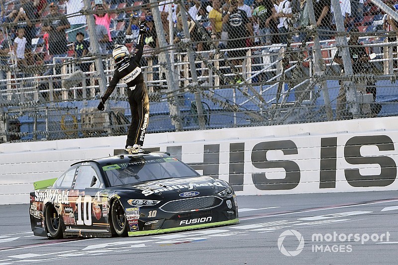 NASCAR in Talladega: Almirola bei Stewart/Haas-Gala obenauf