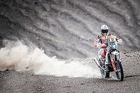 Laia Sanz ya se gusta y se cuela en el top 20 del Dakar