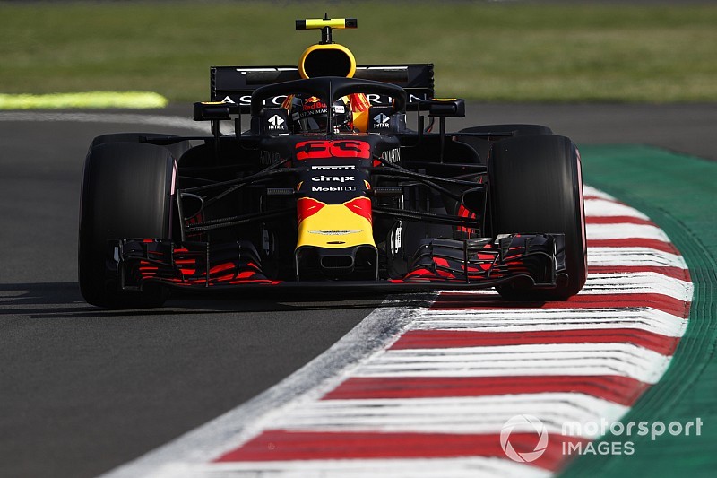 Verstappen spreekt van ‘een van zijn beste vrijdagen’ ondanks probleem