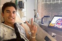 M&aacute;rquez reaparece tras su operaci&oacute;n: "Todo ha salido bien"
