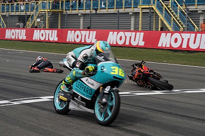 MotoGP ubah regulasi soal finis balapan