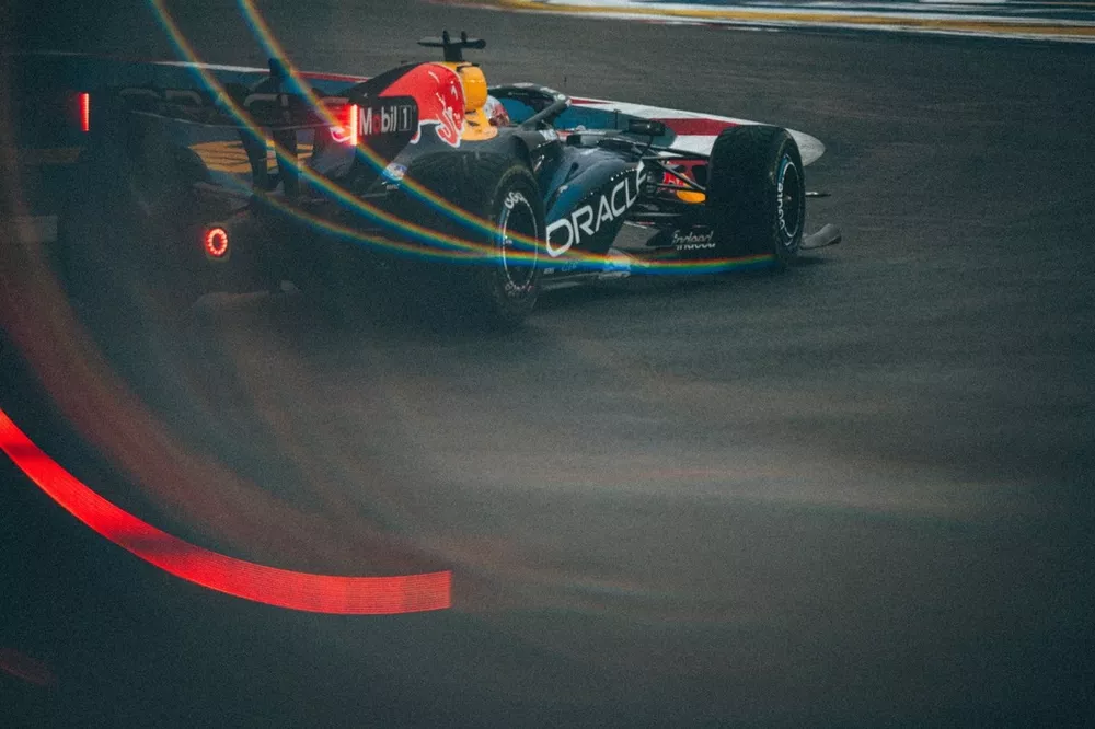 Max Verstappen conquista a pole no GP de Singapura e Red Bull quebra a 'maldição' de Marina Bay