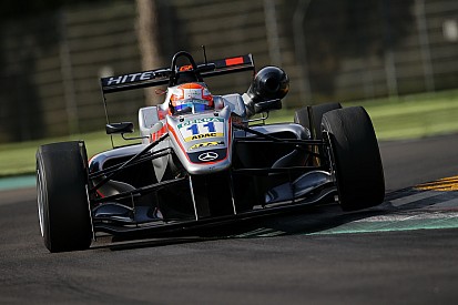 Mazepin to stay with Hitech for second F3 season
