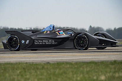 Fotogallery: i test della BMW iFE.18 di Formula E a Calafat