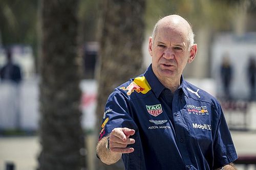 Newey revela lo dif&iacute;cil que fue construir el Red Bull RB18