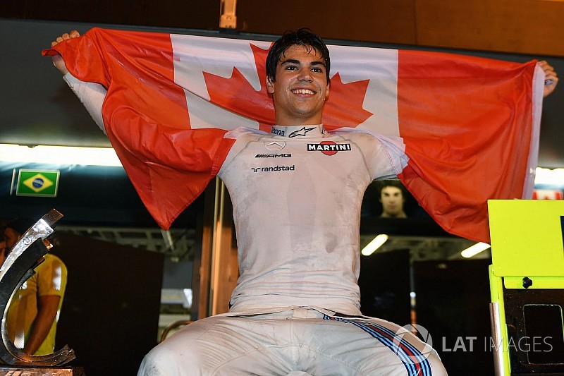 Stroll blikt terug:
