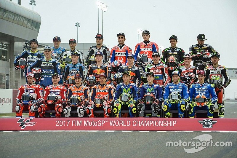 Foto de grupo de todos los pilotos 2017