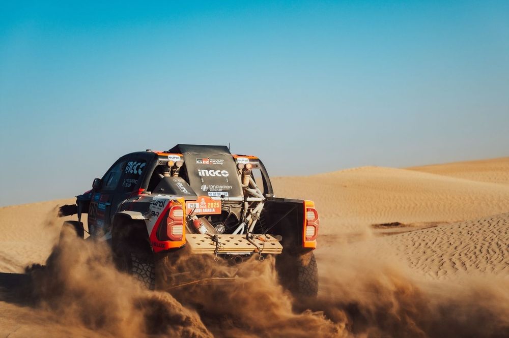 #218 Toyota Gazoo Racing Toyota: Saood Variawa, Francois Cazalet