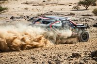 Loeb, Al-Attiyah y Sainz, penalizados tras la primera etapa