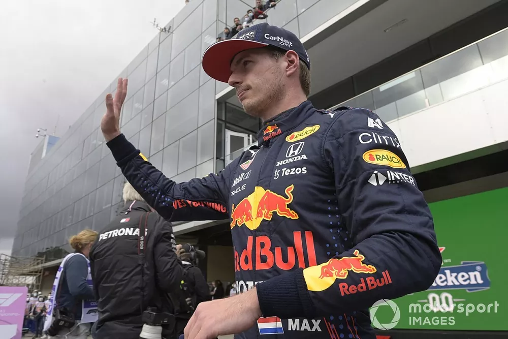 Max Verstappen, Red Bull Racing, waves from Parc Ferme after Qualifying
