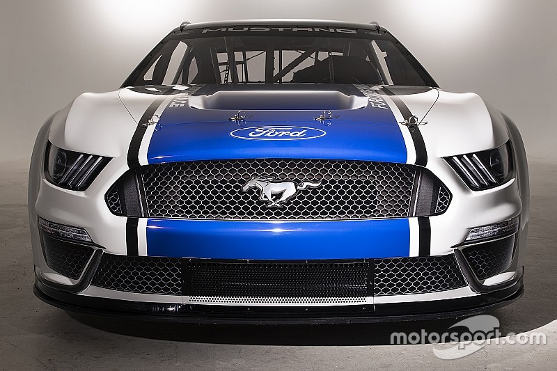 Ford presentó su nuevo Mustang para la NASCAR Cup 2019