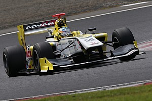 千代勝正b-max-racing-team-1.jpg
