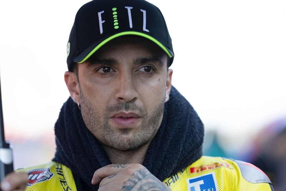 Andrea Iannone, Team Go Eleven