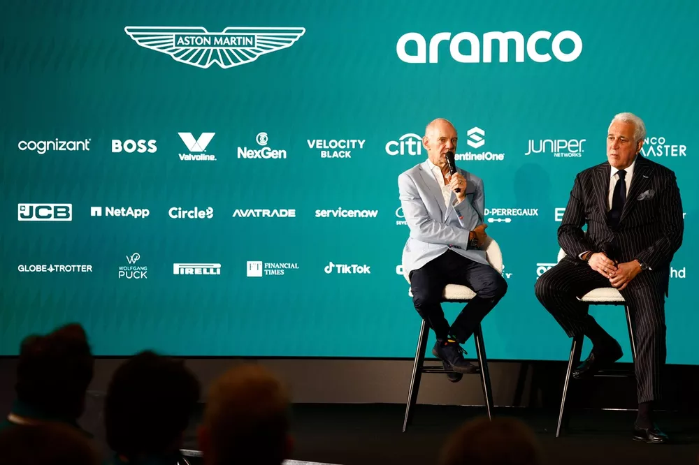 Adrian Newey and Lawrence Stroll, Owner, Aston Martin F1 Team, on stage