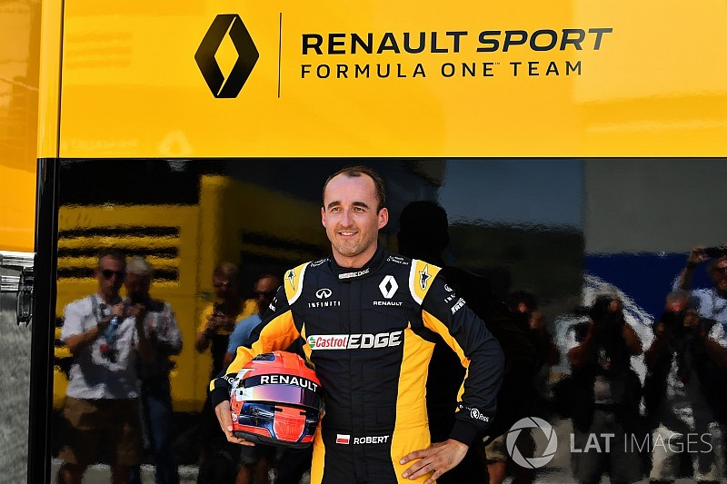 Еще полгода назад они были частью Renault. Теперь все в Williams