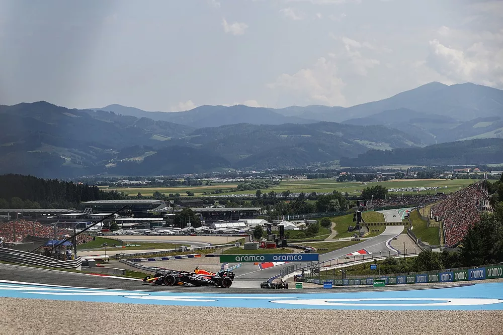 Sergio Perez, Red Bull Racing RB19