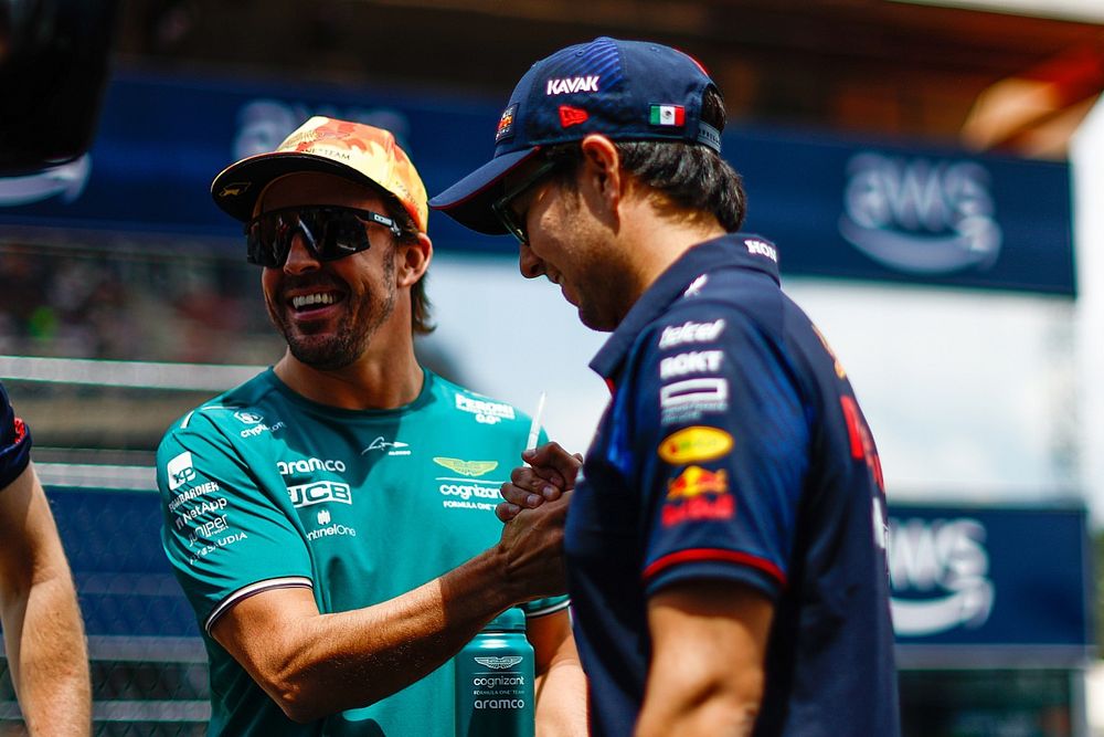 Fernando Alonso, Aston Martin F1 Team, Sergio Pérez, Red Bull Racing