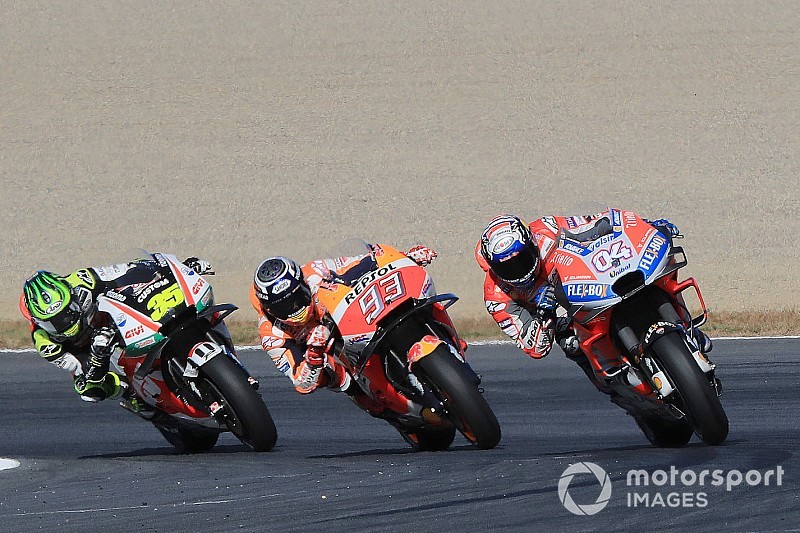 Demi Marquez, Crutchlow korbankan peluang menang