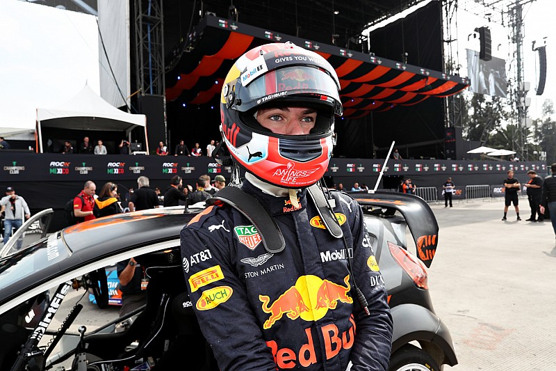 Gasly: Verstappen'e karşı yarışmak benim için dönüm noktası olacak
