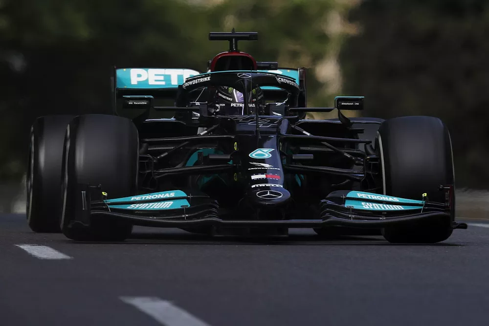 Lewis Hamilton, Mercedes W12
