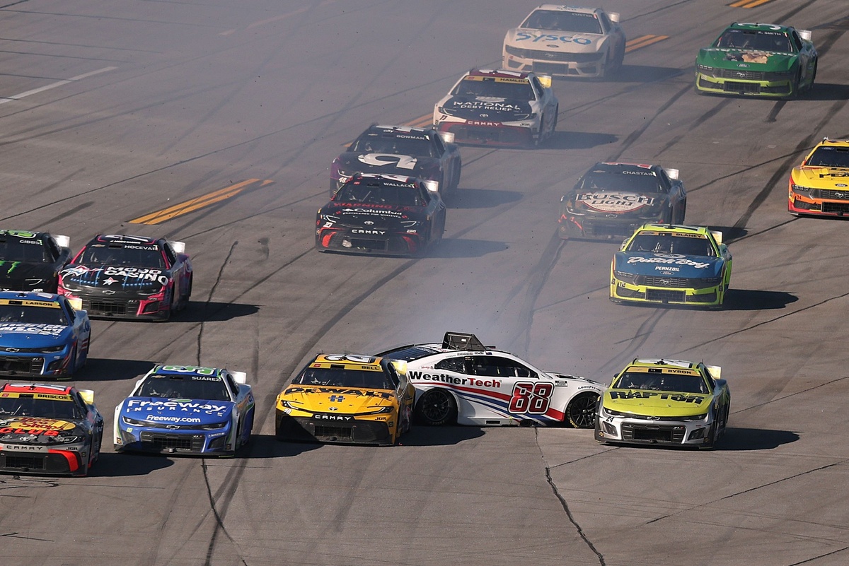 How SVG found water, spun into grass at Talladega and still finished strong
