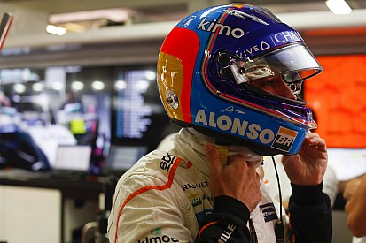 Алонсо заявил, что отказался от предложения Red Bull заменить Риккардо. В Red Bull всё отрицают