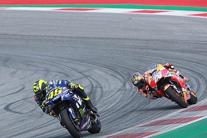 Rossi szerint a TOP 5-ben is végezhetett volna, ha előrébbről rajtol - Vinales feladta
