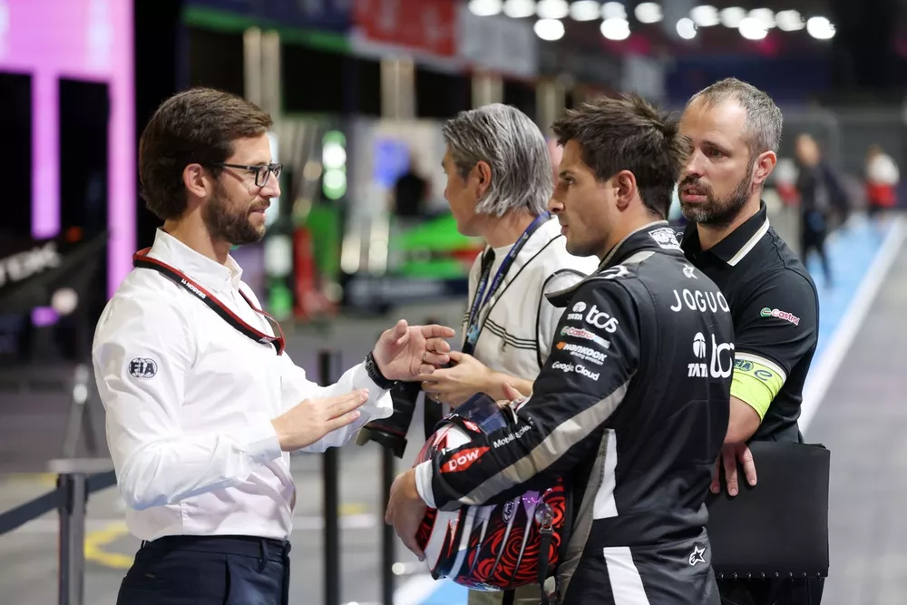 Alexander Sims, FIA ile Mitch Evans, Jaguar TCS Racing