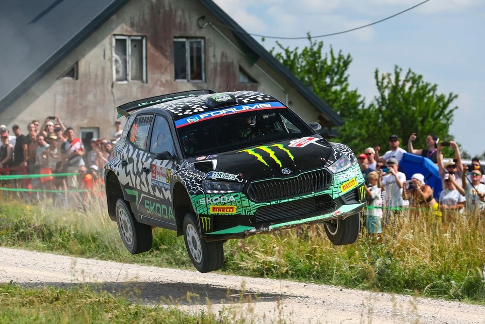 Oliver Solberg, Elliott Edmondson, Toksport WRT Skoda Fabia Evo Rally2