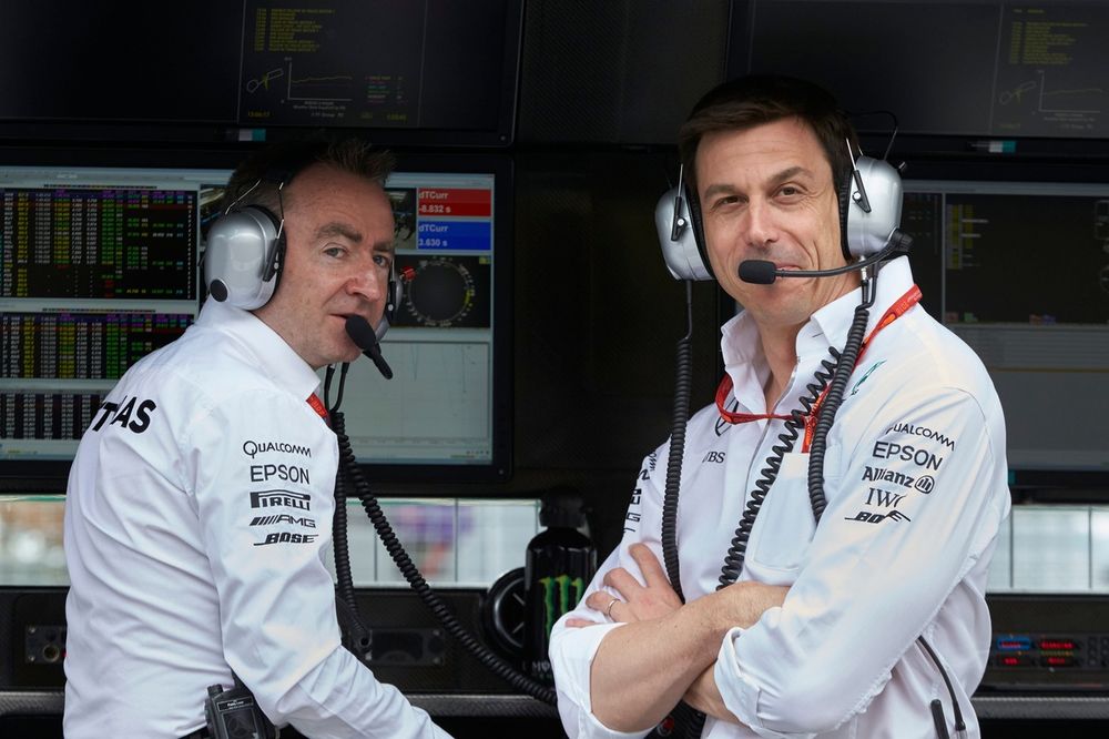 Paddy Lowe, Executive Director (Technical), Mercedes AMG, and Toto Wolff, Executive Director (Business), Mercedes AMG