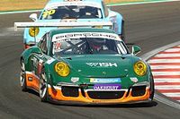 Porsche GT3 Cup: Salles se complica no início, mas triunfa no Velocitta