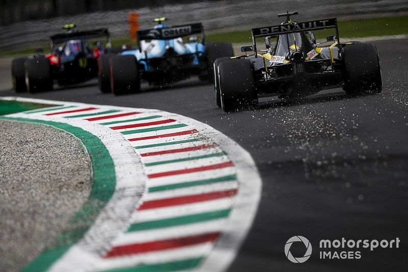 Daniel Ricciardo, Renault F1 Team R.S.19, Robert Kubica, Williams FW42 y Pierre Gasly, Toro Rosso STR14 