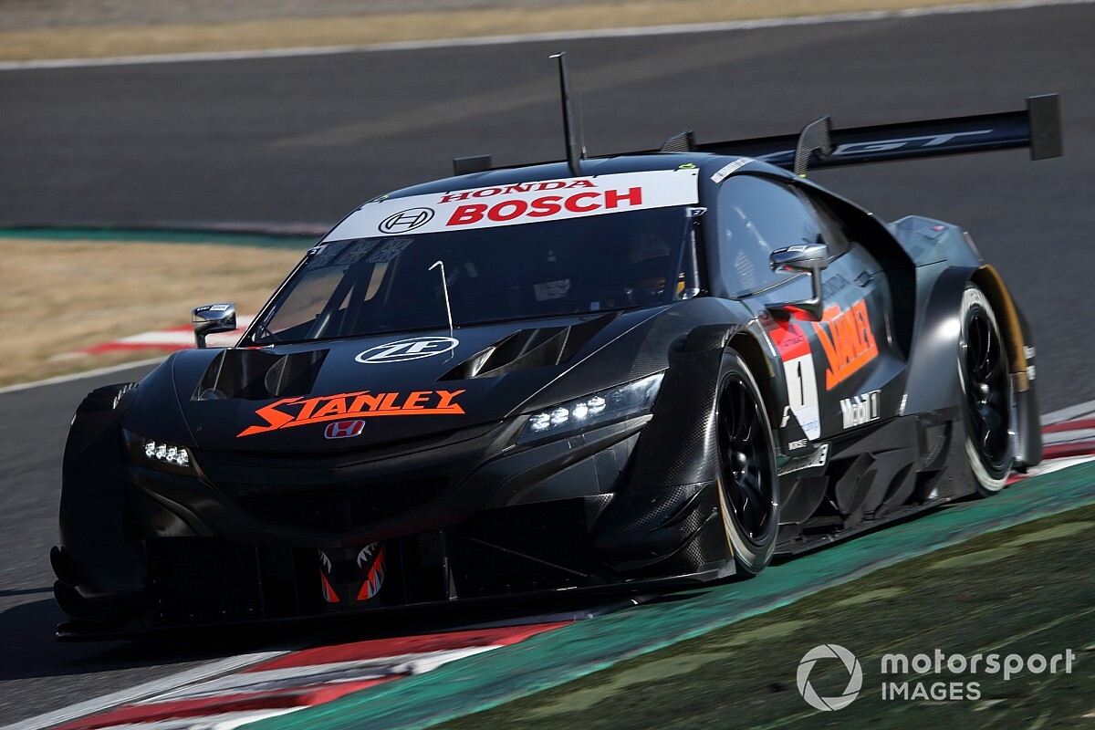 Racing Models | SPARK SUPER GT NSX & CIVIC テストカー