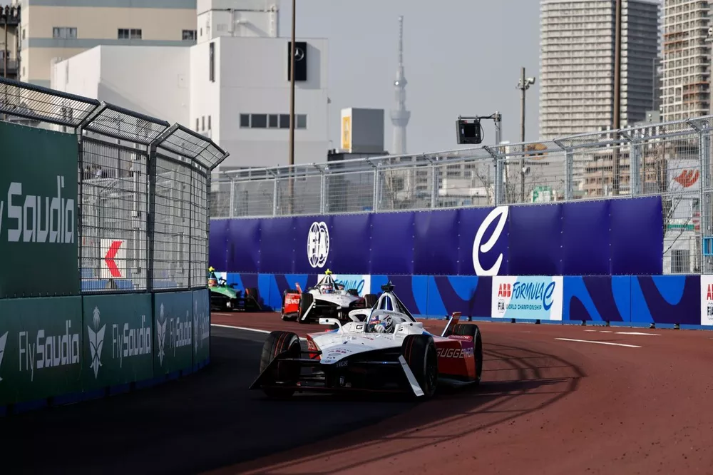 Jake Dennis, Andretti Global, Porsche 99X Electric Gen3, Norman Nato, Andretti Global, Porsche 99X Electric Gen3, Robin Frijns, Envision Racing, Jaguar I-TYPE 6