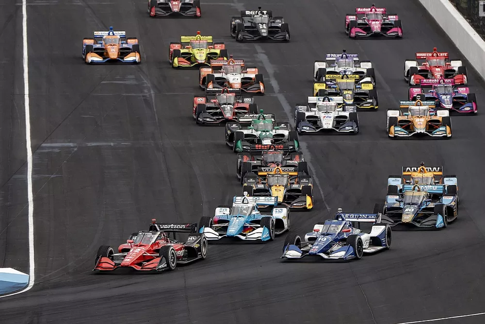 Will Power, Team Penske Chevrolet, Alex Palou, Chip Ganassi Racing Honda, Josef Newgarden, Team Penske Chevrolet, Patricio O'Ward, Arrow McLaren SP Chevrolet, Conor Daly, Ed Carpenter Racing Chevrolet, Christian Lundgaard, Rahal Letterman Lanigan Racing Honda, salida