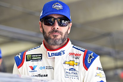 Jimmie Johnson rolls the dice but falls short of another 600 win