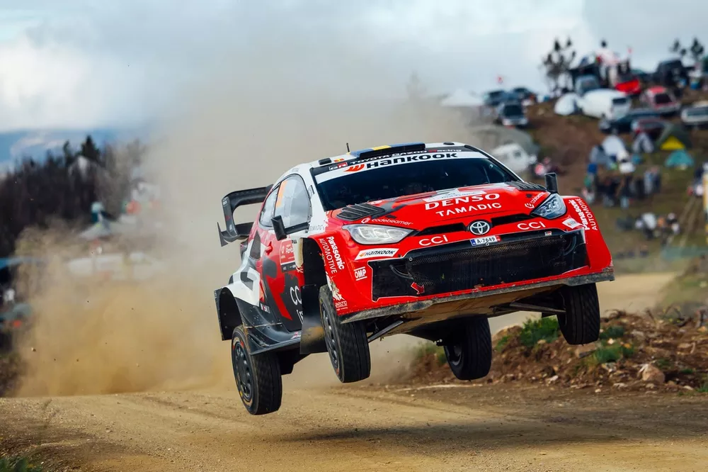 Solberg grille la politesse à Ogier pour prendre la tête au Portugal