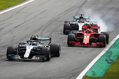 Prellbock gegen Räikkönen: Hat Mercedes Bottas geopfert?