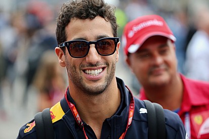 Ricciardo "a way to fast-track" Renault to F1's top tier