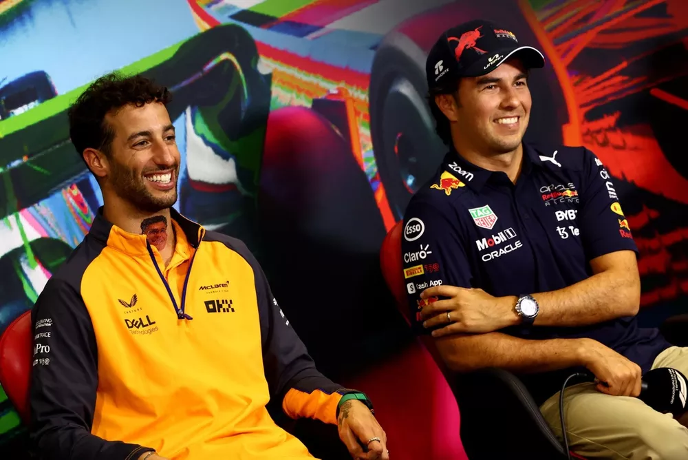 Daniel Ricciardo, McLaren Sergio P&eacute;rez, Red Bull Racing 