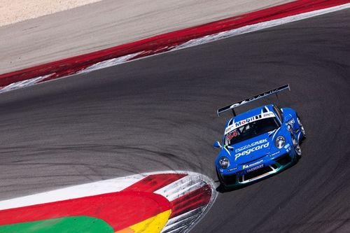 Porsche Cup: Chaves sobrevive ao caos e converte pole em vit&oacute;ria na corrida 1 da Sprint Challenge no Estoril