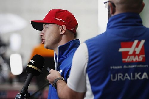 V&iacute;deo: Mazepin termina llorando tras un error propio en la clasificaci&oacute;n