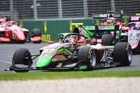 F3 Hungr&iacute;a: Bedrin lidera el doblete de AIX; se aprieta la lucha por el t&iacute;tulo