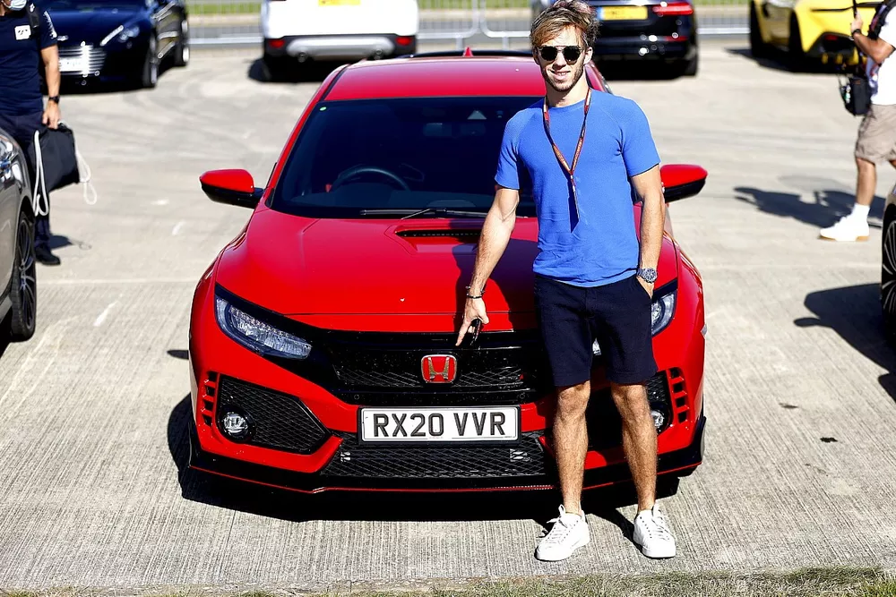 Pierre Gasly, AlphaTauris at the track in his Honda Civic Type R    