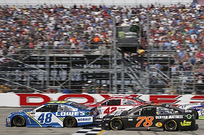 Truex wins first two stages, but misses out on Dover victory